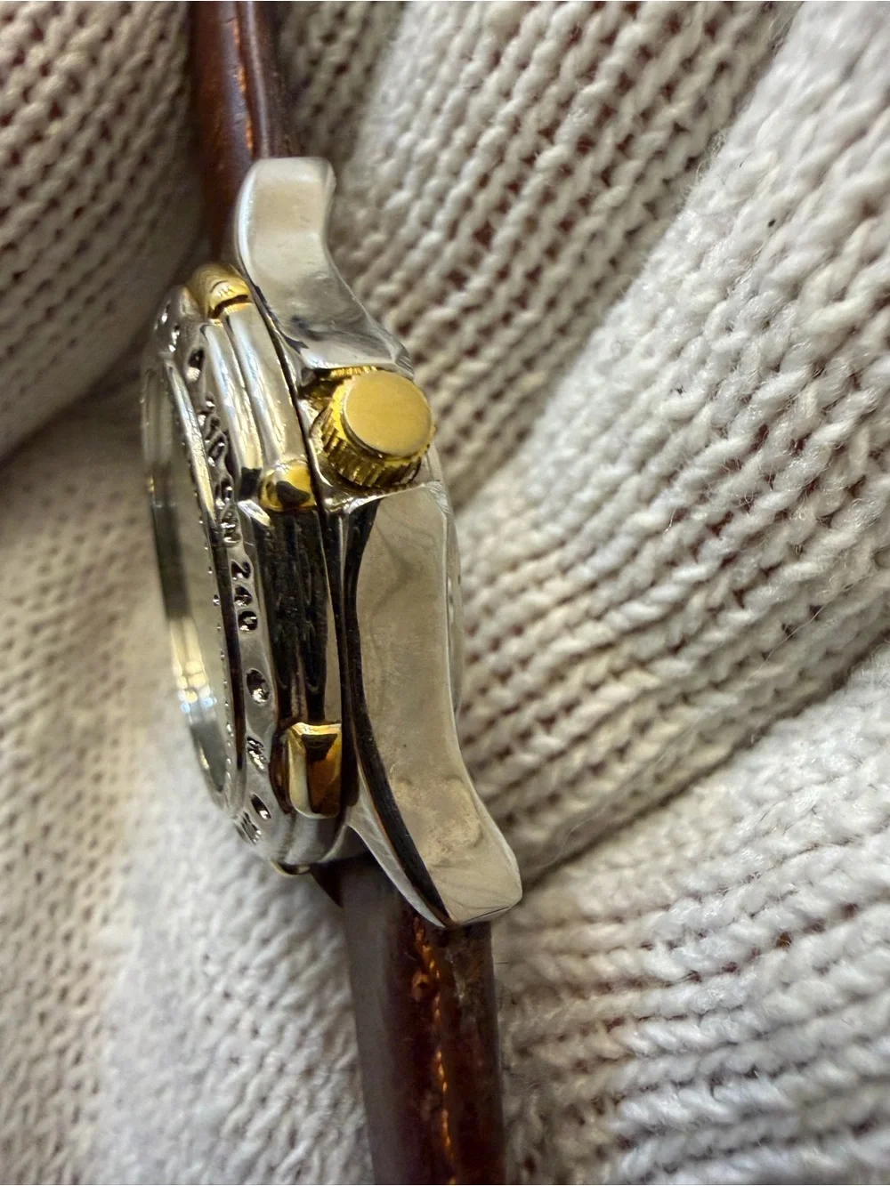 Vintage Tommy Hilfiger 1238 Quartz Watch Two-Tone Compass Bezel USA Made 90s